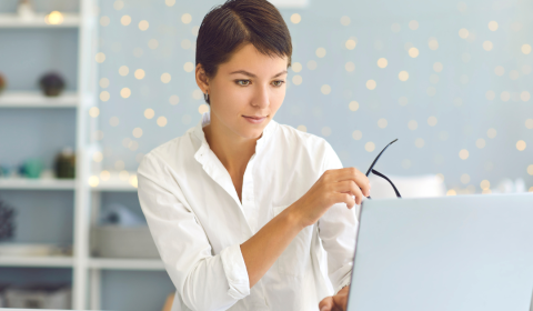 ucitel - praca - s - emailom